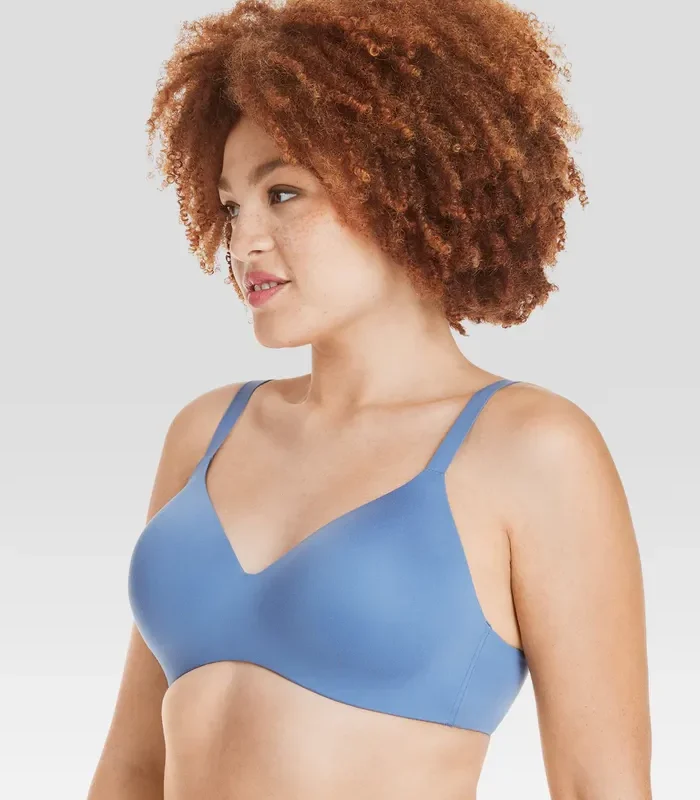 Hanes Women's Concealing Petals Wireless Bra with Convertible Straps